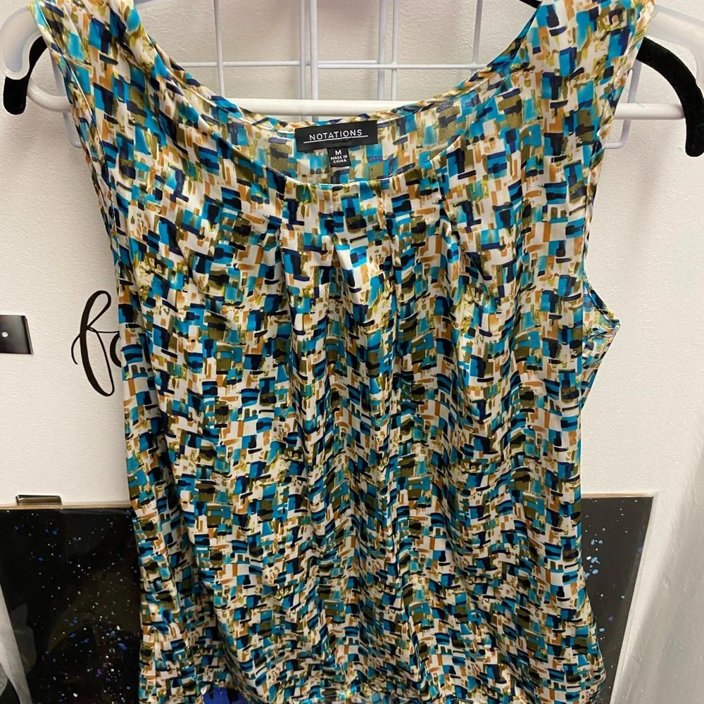 Notations size medium top geometric pattern blue green gold short sleeved